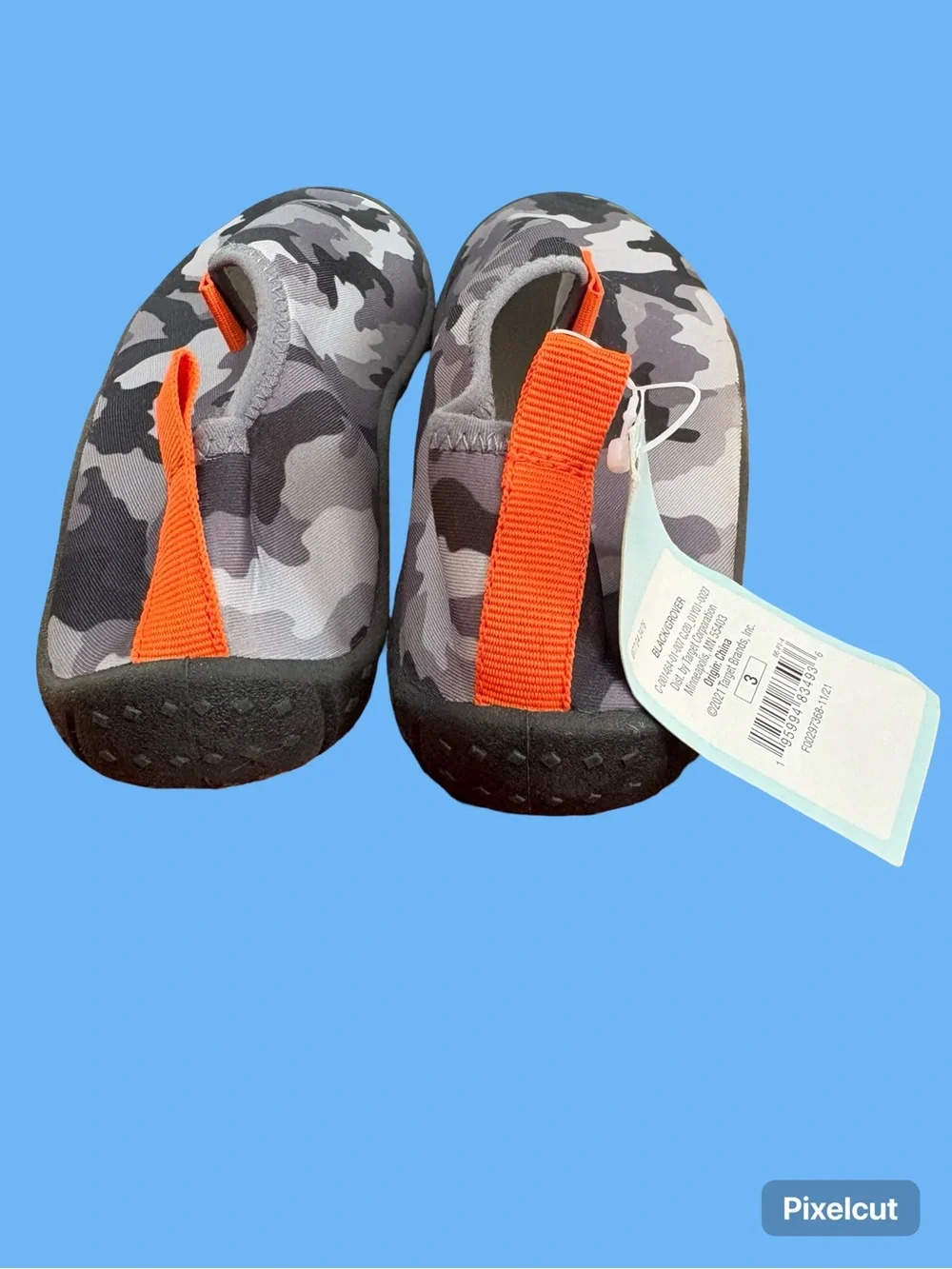 Cat & Jack Gray Camo Kids Water Shoes with Orange Pull Tabs